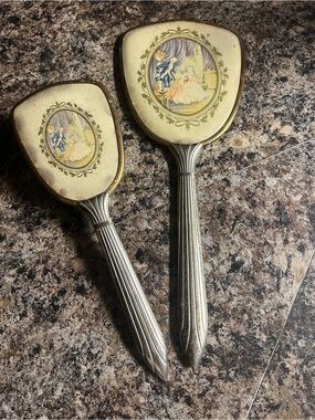 Vintage Floral Portrait Hand Mirror Set in Cream and Gold